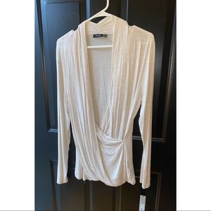 NWT! 💕 Apt.9 Wrap Top